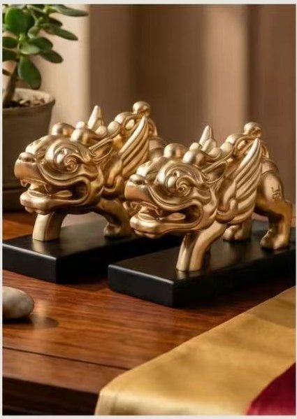 Gilded pixiu guardians pair